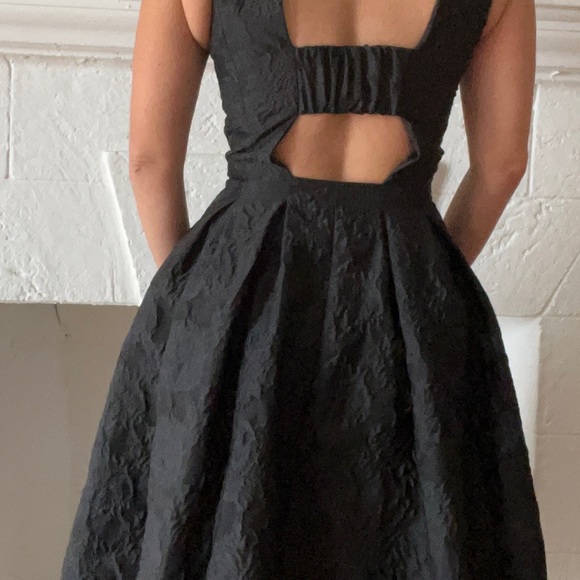 Little Black dress - Picture 2 of 4